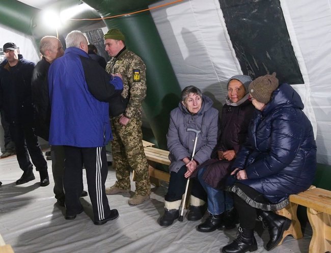 Обмін утримуваними особами завершився: 76 українців повернулися додому, - ОП (оновлено) 09