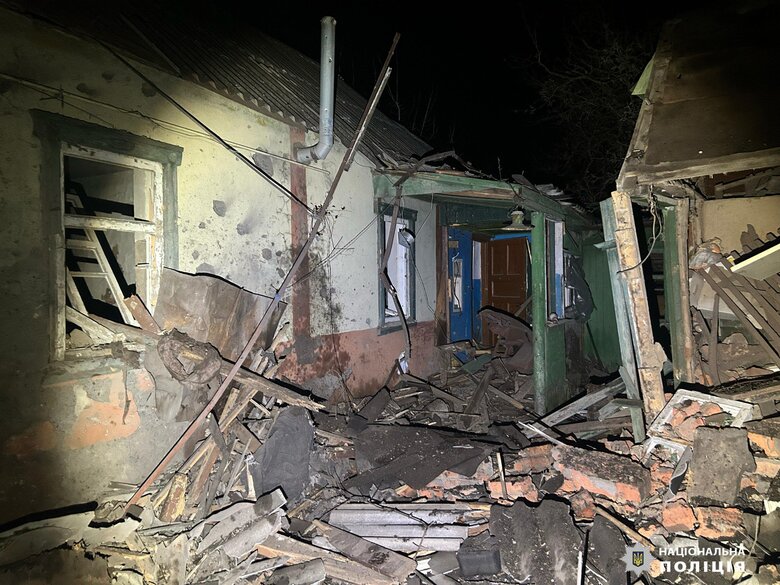 Окупанти вдарили по селу Липці на Харківщині, зафіксовано щонайменше 12 влучань 02