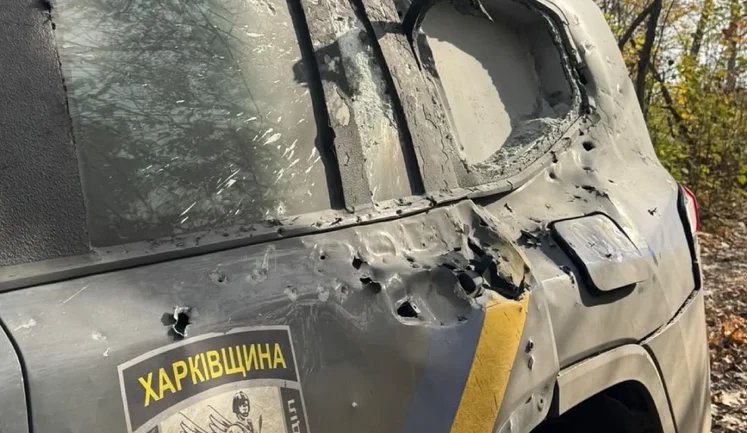 Российский дрон атаковал эвакуационную группу полиции на Харьковщине: ранены двое правоохранителей. ВИДЕО+ФОТОрепортаж