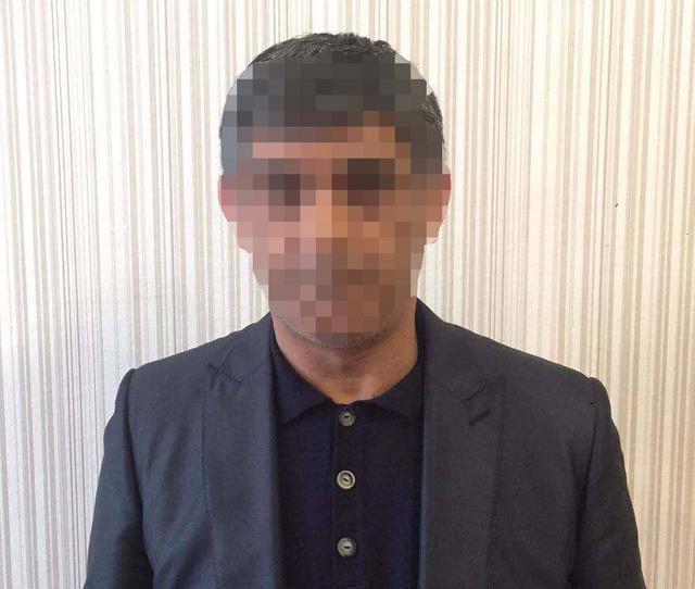 Співробітники кримінального розшуку Харкова затримали наркодилера, який 7 років переховувався 01 Співробітники кримінального розшуку Харкова затримали наркодилера, який 7 років переховувався 01