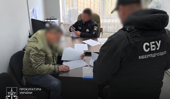 На Прикарпатті начальник ТЦК фіктивно "мобілізовував" чоловіків для виконання плану: його та заступника взяли під варту. ФОТО