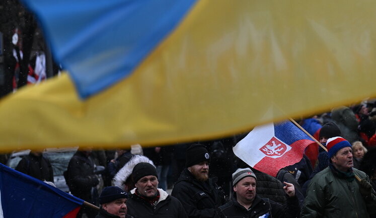 Украинских беженцев в Чехии могут перевести в общую систему соцпомощи