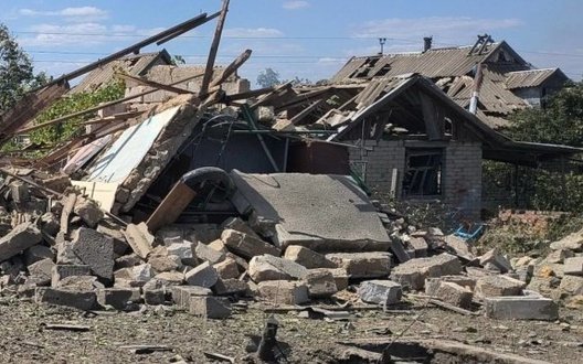 Ворог вдарив КАБами по громаді на Миколаївщині: пошкоджено будинки та адмінбудівлю. ФОТОрепортаж
