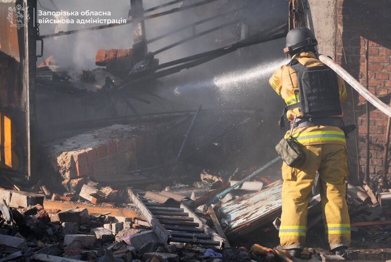 наслідки ворожого удару по Запоріжжю