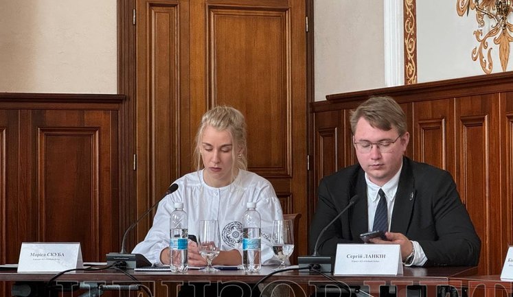 Проти деяких військових, які повертаються з полону РФ, починають провадження за "дезертирство", - юрист Ланкін