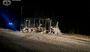 Росіяни вдарили дроном по мікроавтобусу на Сумщині: загинув чоловік, 13 поранених. ФОТО (оновлено)