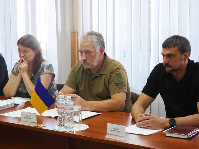 Жебривский: Я акцентировал внимание Хуга на экологических угрозах, которые на Донетчину несет война 03