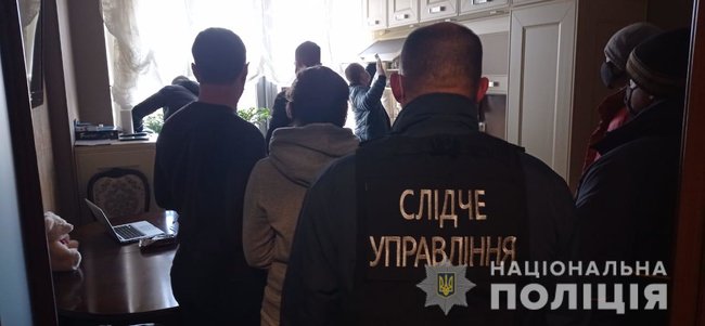 Виявлено масштабну схему привласнення коштів Фонду гарантування вкладів для фінансування криміналітету у Вінниці, - Нацполіція 02