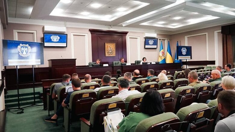 Представлен проект новой символики Киевщины 04