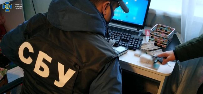 На Львовщине СБУ блокировала ботофермы, которыми руководили из РФ 01