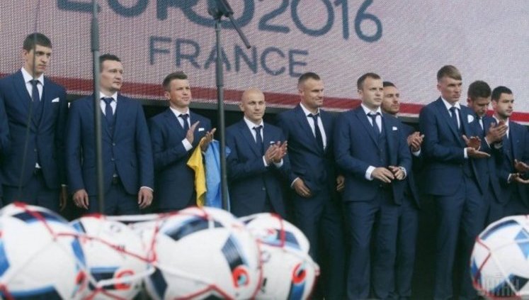 Ukrainian football team officially departed to Euro 2016 in France. PHOTOS