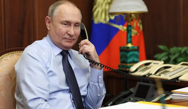 Putin rules Russia from three completely identical windowless offices located in different regions, - media