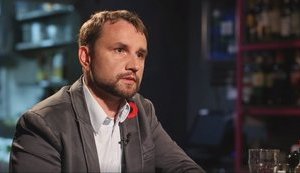 Звільнення В'ятровича з посади директора Інституту нацпам'яті є політично вмотивованим, -