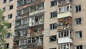 Ворог ударив ФАБами по Слов’янську: 3 людини поранені, зруйновано навчальний заклад. ВІДЕО+ФОТО