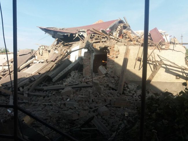 Взрыв бытового газа разрушил жилой дом на Закарпатье 02