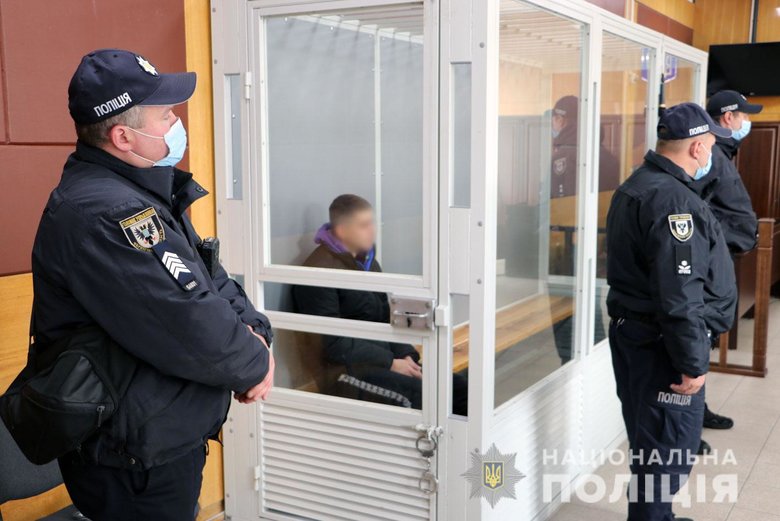 Убийство полицейского в Чернигове: всех подозреваемых отправили под стражу 02