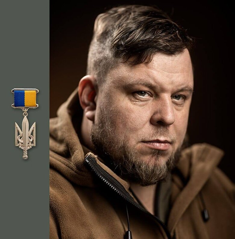 Народний герой України волонтёр Олег Абрамичев, позивний Піротехнік