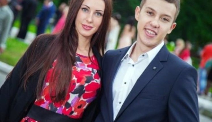 "Вас жорстко на#бали, всі "народні" висуванці грають тільки у свою кишеню", - російський найманець Ботвіньєв про дітей "мера" Стаханова Жевлакова, які проживають у США. ФОТОрепортаж