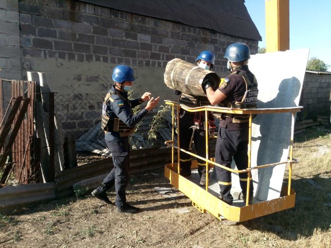 Вдалося домогтися гарантій тиші біля Водяного, розпочато відновлення зруйнованих будинків, - ДСНС 01 Вдалося домогтися гарантій тиші біля Водяного, розпочато відновлення зруйнованих будинків, - ДСНС 01