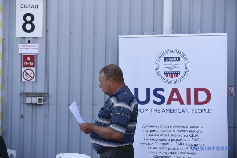 USAID відправило агропідприємствам з України 12 тисяч тонн добрив на осінню посівну 01 USAID відправило агропідприємствам з України 12 тисяч тонн добрив на осінню посівну 01