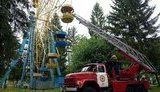 Во время работы в Луцке остановилось колесо обозрения, спасатели сняли 12 человек, - ГСЧС. ФОТО