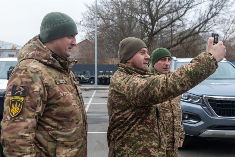Порошенко передав комплекси "Ай-Петрі" воїнам бригади НГУ "Рубіж"