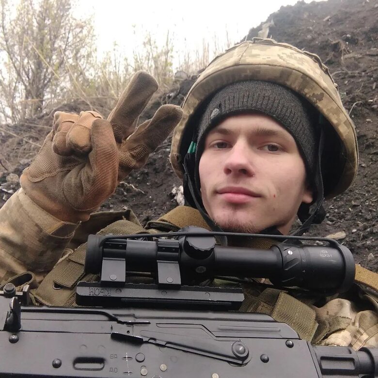 Євген Гнаток: Байрактари - це прикольна штука. Але за його вартість можна зробити декілька десятків тисяч інших дронів 03