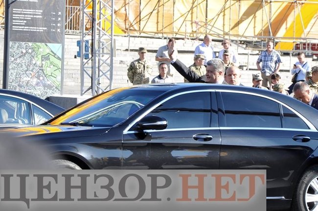 Порошенко побував на репетиції параду 02