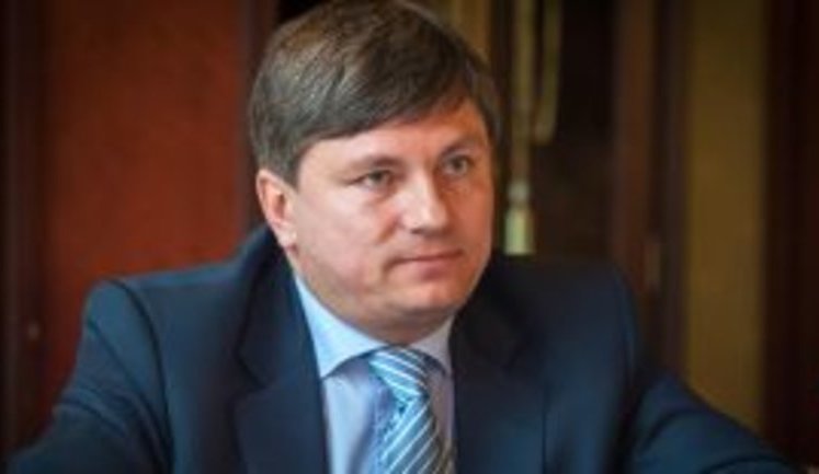 Представитель Президента в ВР Артур Герасимов: "Если санкции против РФ будут продлены буквально на год, мы до конца 2017 начнем возвращать оккупированные территории"
