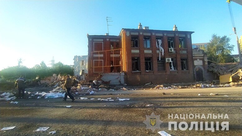 Войска РФ нанесли ракетный удар по предприятию в Киевском районе Харькова, - Нацполиция 02