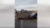 Момент попадания снаряда оккупантов в жилой дом. ВИДЕО