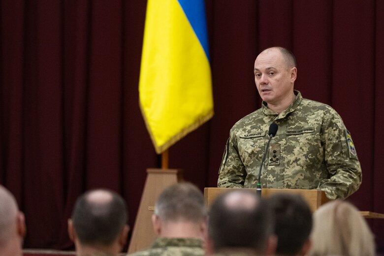Потрібно позбутися застарілих практик, совєтських підходів, - Умєров представив нового Командувача медичних сил Казмірчука 03