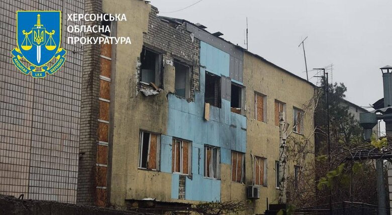 Наслідки ворожих обстрілів Херсону 02