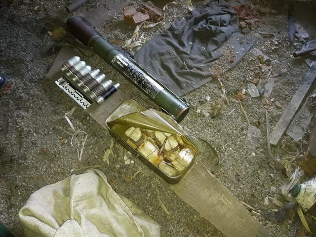 Тайник с боеприпасами боевика банды Призрак выявлен на Луганщине, - СБУ 01 Тайник с боеприпасами боевика банды Призрак выявлен на Луганщине, - СБУ 01