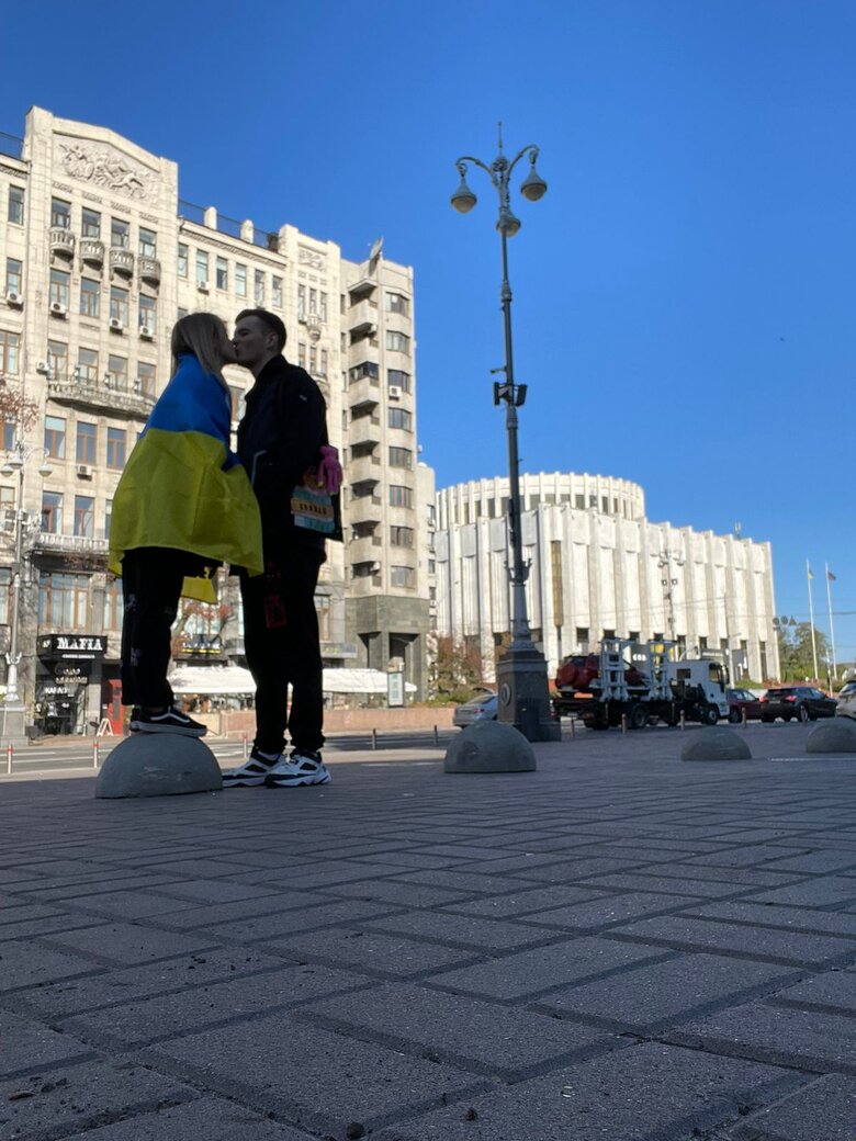 Наречена полеглого воїна Леоніда Грищенка: За два дні до загибелі Льоня замовив обручку 03