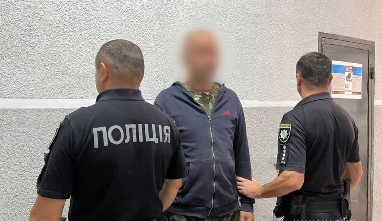 На Закарпатті чоловік через ревнощі облив односельця бензином і підпалив: потерпілий має опіки 80% тіла. ФОТО