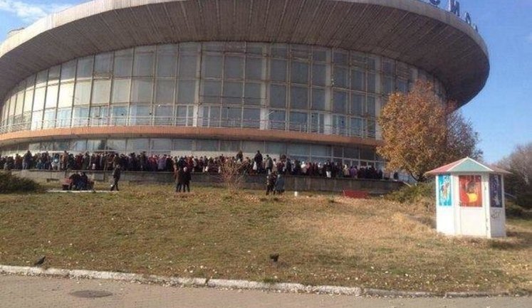 Several Thousand of Hungry People in Line for Porridge in Donetsk. PHOTO