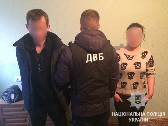 Співробітників поліції Вінниччини впіймали на кришуванні масажних салонів, які надавали інтимні послуги 01