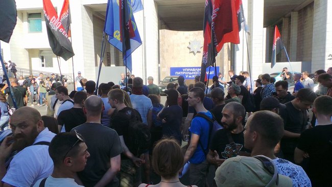 Нет полицейскому произволу!: активисты требовали отставки Зозули из-за действий правоохранителей во время Марша равенства 08