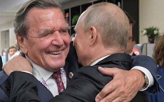 Путін заявив, що з-поміж усіх європейських політиків надав би перевагу спілкуванню зі Шредером