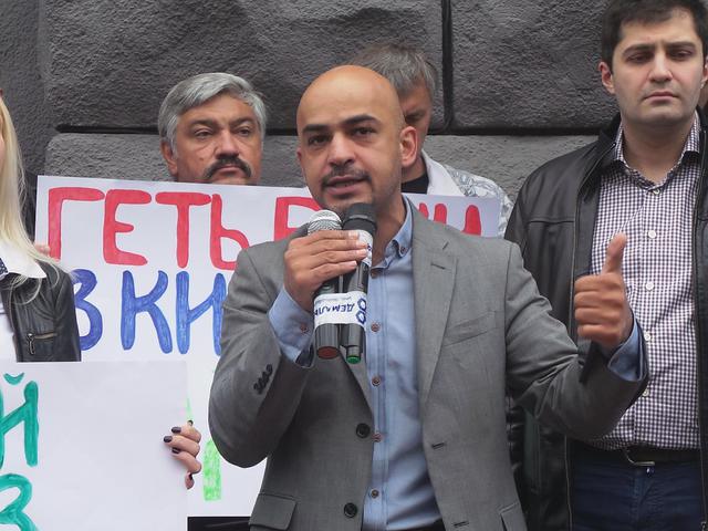 Зріджений газ - спи**енный газ: у Києві пікетували СБУ в звязку із ситуацією на ринку автомобільного газу 09