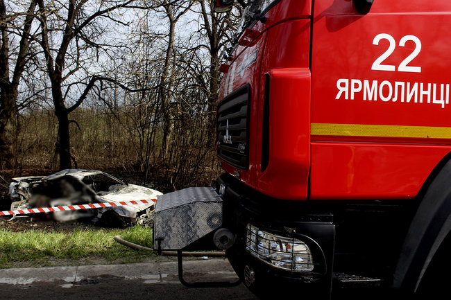 Мікроавтобус зіткнувся із легковиком під Хмельницьким - загинули жінка і дитина 01