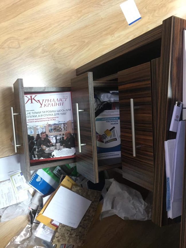 Burglars break into Ukraines Union of Journalists HQ overnight Nov 28 02