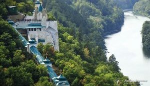 В Святогорской лавре на Донетчине нет зараженных коронавирусом, - ОГА