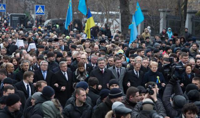 майдан порошенко марш память евромайдан достоинства