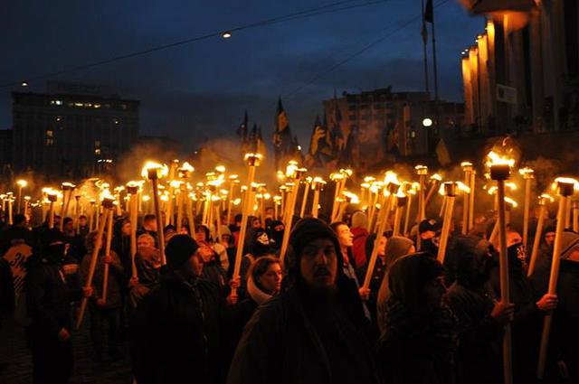 Националисты провели в Киеве Марш Славы Героев 24