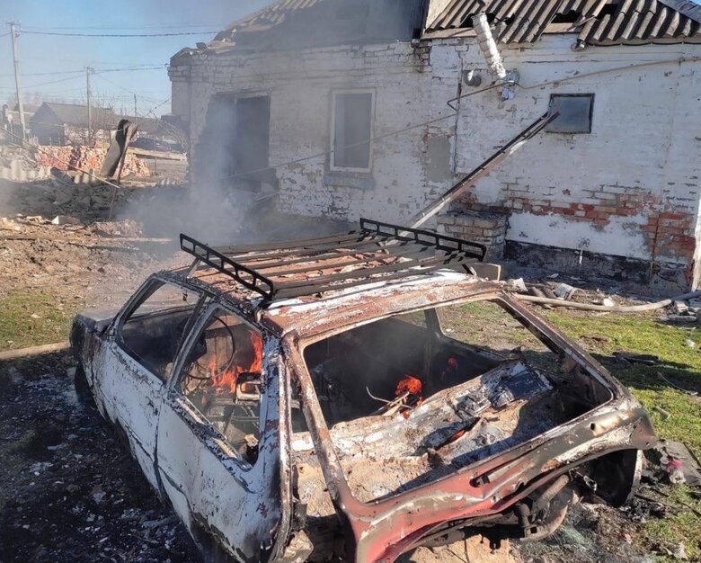 Russians shelled Nikopol district with heavy artillery: private houses destroyed 02