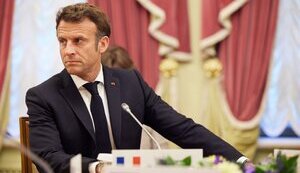 Макрон объяснил функцию миротворцев в Украине: на линии фронта не будут