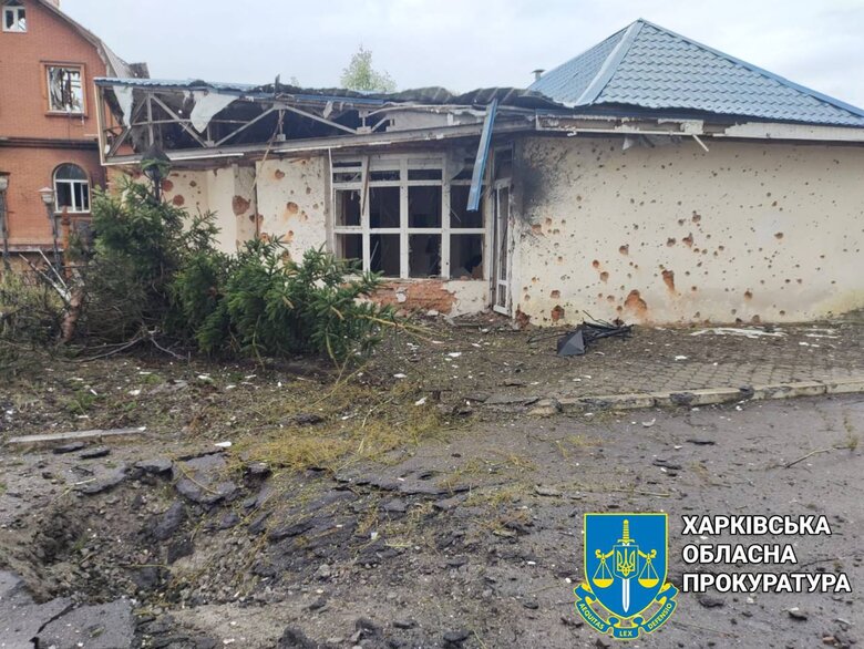 Вночі армія РФ обстріляла цивільну інфраструктуру Козачої Лопані 05