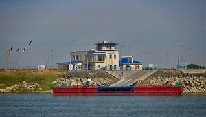 На кордоні з Румунією в Одеській області почав роботу новий пункт пропуску з поромною переправою. ФОТОрепортаж